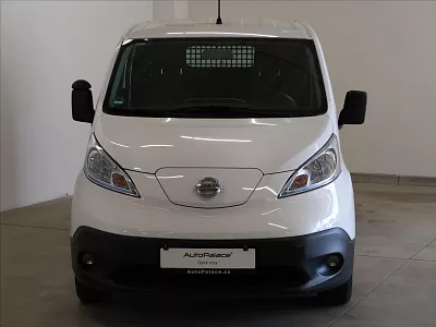 Nissan NV200 0,1 e 24kWh  KAMERA 80 kW automat bílá
