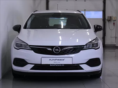 Opel Astra 1,5 CDTi Edition ZÁRUKA 67tkm. 77 kW bílá