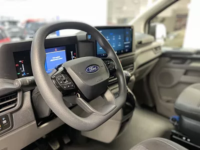 Ford TRANSIT_CUSTOM TREND 300, 2.0 EcoBlue 81 kW/110 k, 2.0/100 100 kW Nemetalický lak karoserie - speciální - bílá Froze