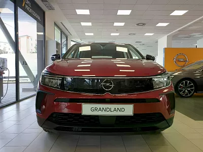 Opel Grandland 1.2 96kW MT6 1.2 TURBO 96 kW Červená