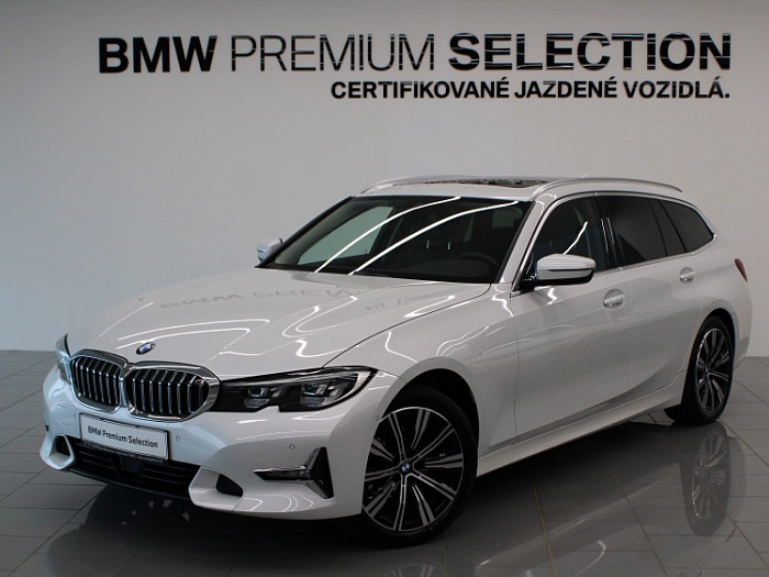 BMW 320d xDrive Touring 140 kW automat Mineral White