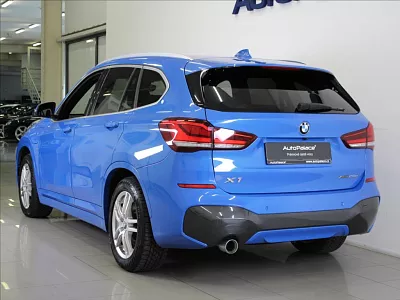 BMW X1 1,5 25e xDrive M-Paket ZÁRUKA 162 kW automat modrá